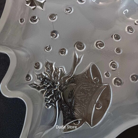 Celebrations - Christmas Tree Dish Plate Bowl Holly Bells Frosted Glass - 7.5" - Picture 3 of 4